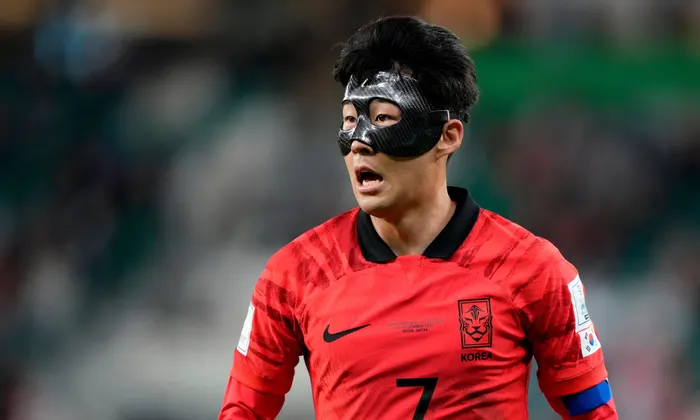 Why Do Soccer Players Wear Masks? (The Real Reason Why)